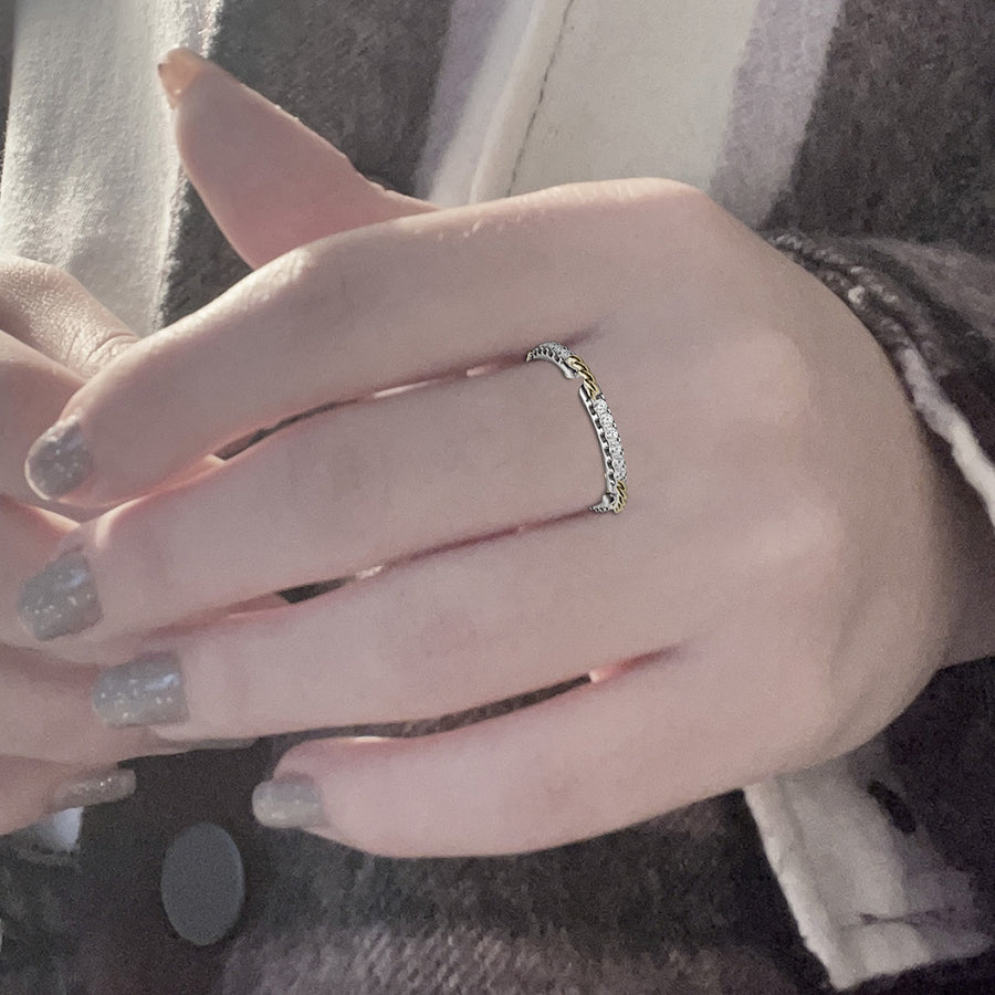 18k Solid Gold Classic Modern Scalloped Diamond Ring