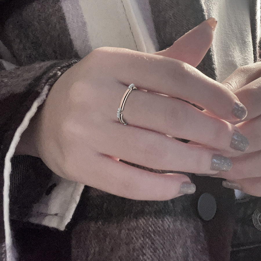 18k Solid Gold Classic Modern Petite Ring