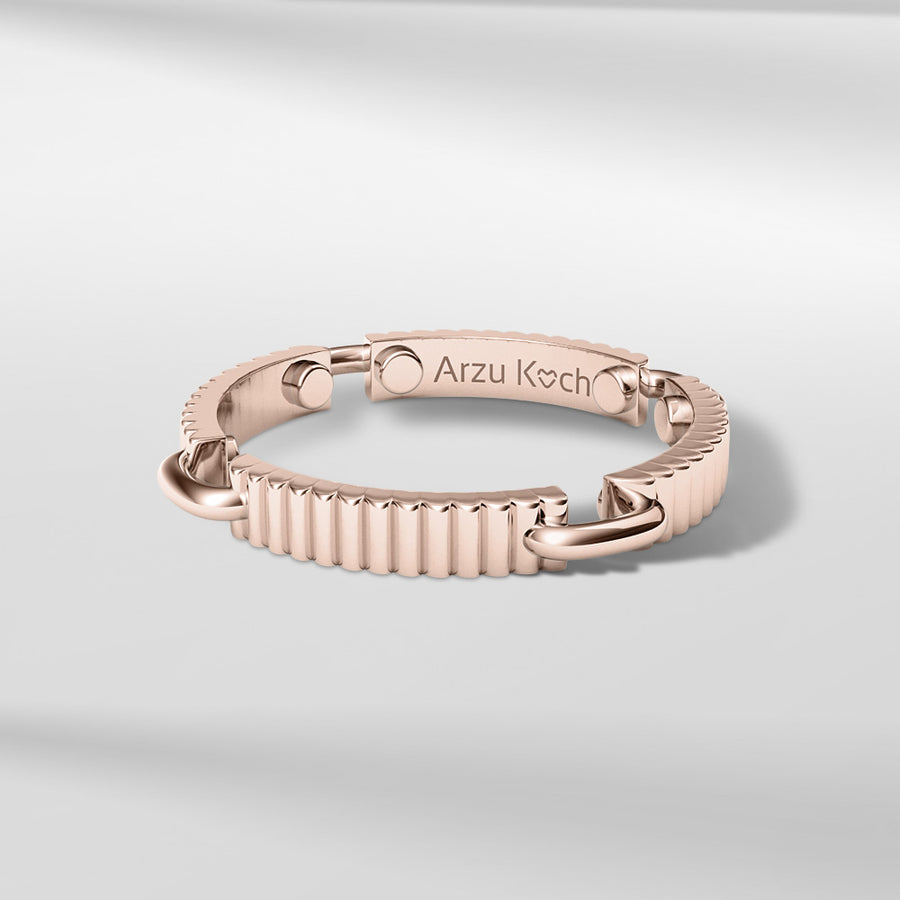 18k Solid Gold Textured Ring, Body & Links 