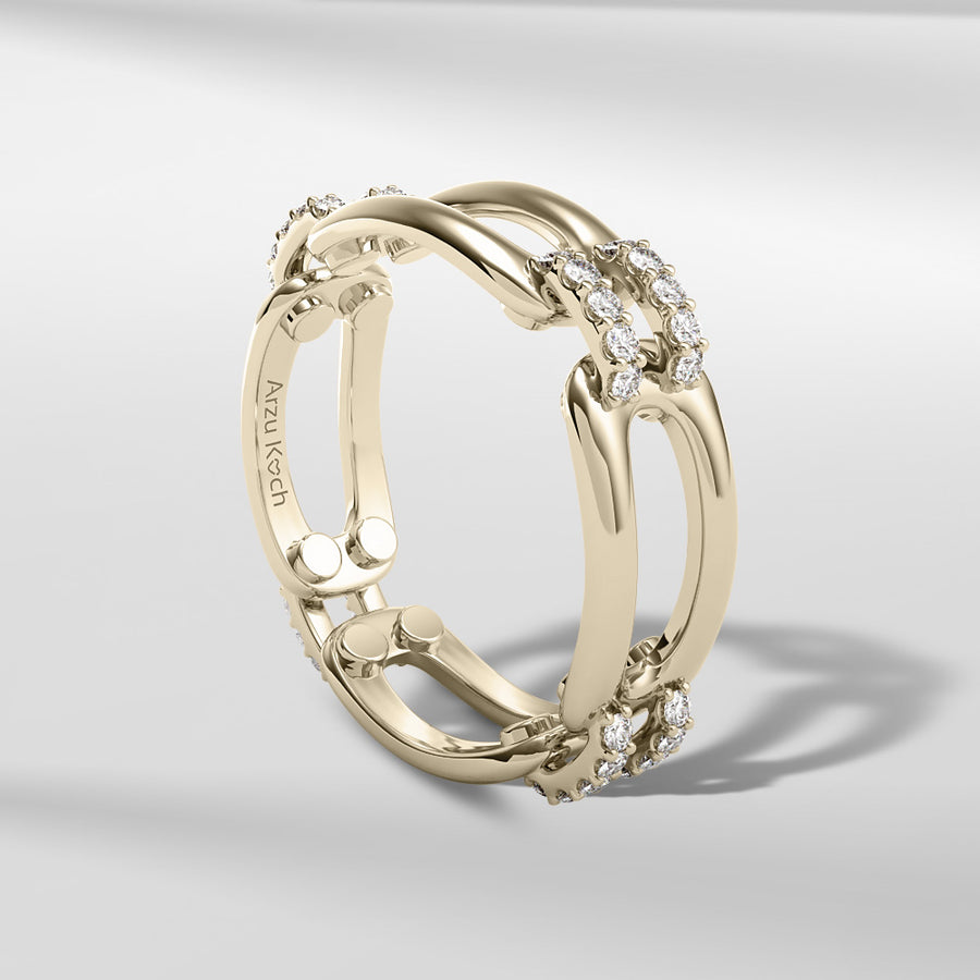 18k Solid Gold With Round Brilliant Diamond Ring