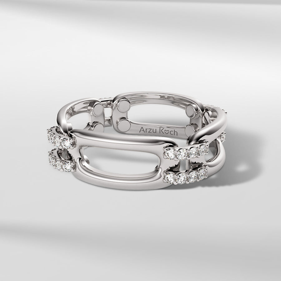 18k Solid Gold With Round Brilliant Diamond Ring